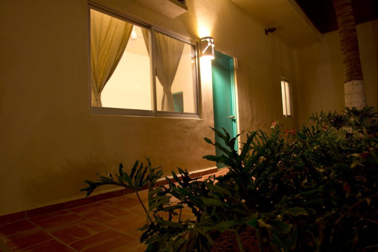 Bungalows Las Arenas San Patricio Melaque Exteriér fotografie